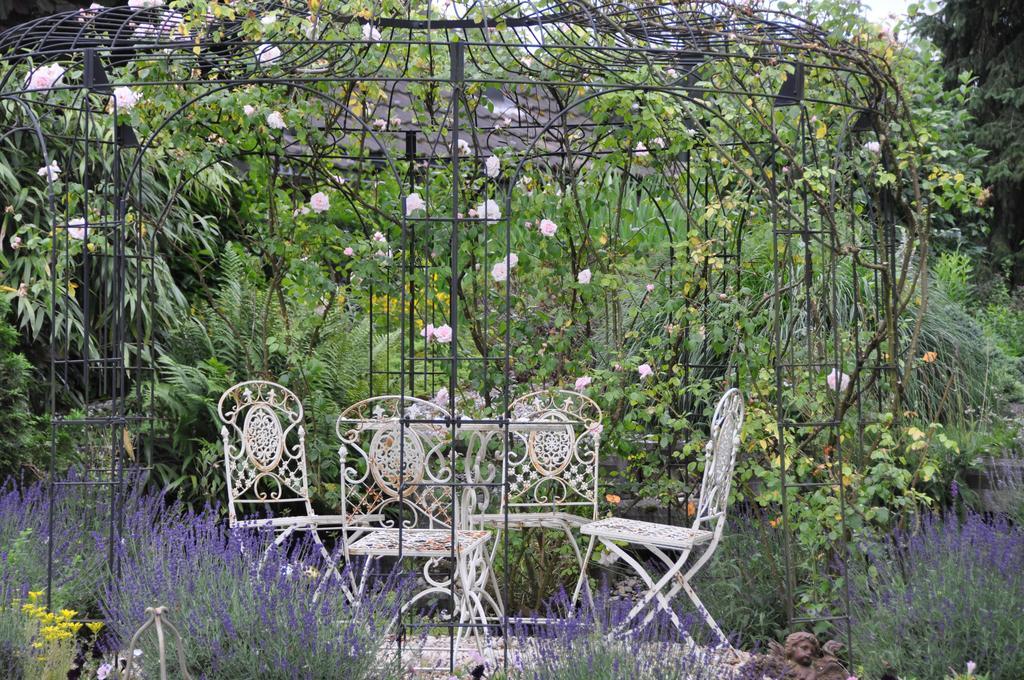 Im Roeseligarten Wolfhausen Luaran gambar