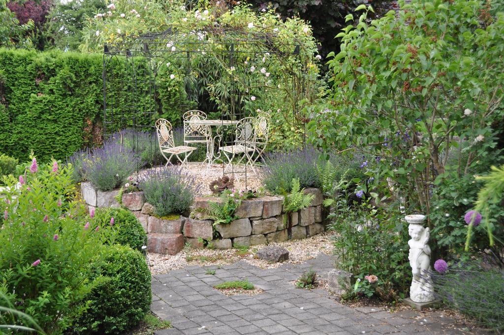 Im Roeseligarten Wolfhausen Luaran gambar